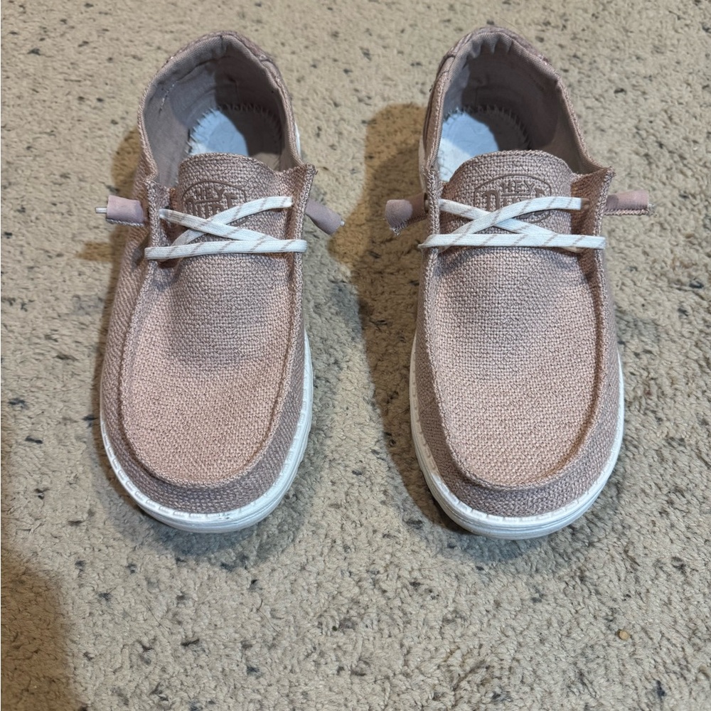 Hey Dude Women's Blush Loafers